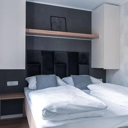 Mobilna Hiska Pod Lipo Apartment Velenje Exterior photo