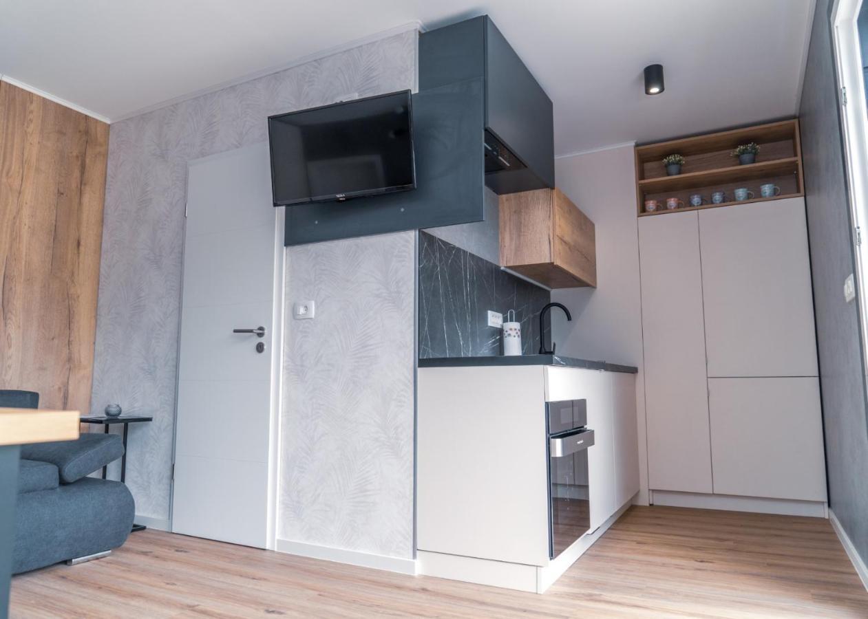 Mobilna Hiska Pod Lipo Apartment Velenje