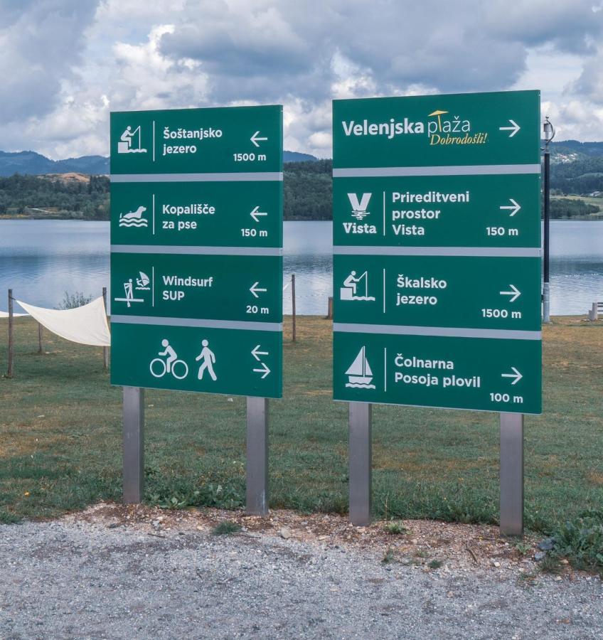 Mobilna Hiska Pod Lipo Apartment